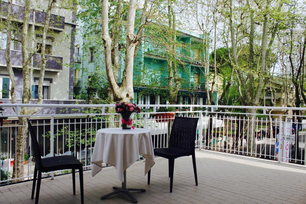 Balkón nebo terasa v ubytování Blue Hotel