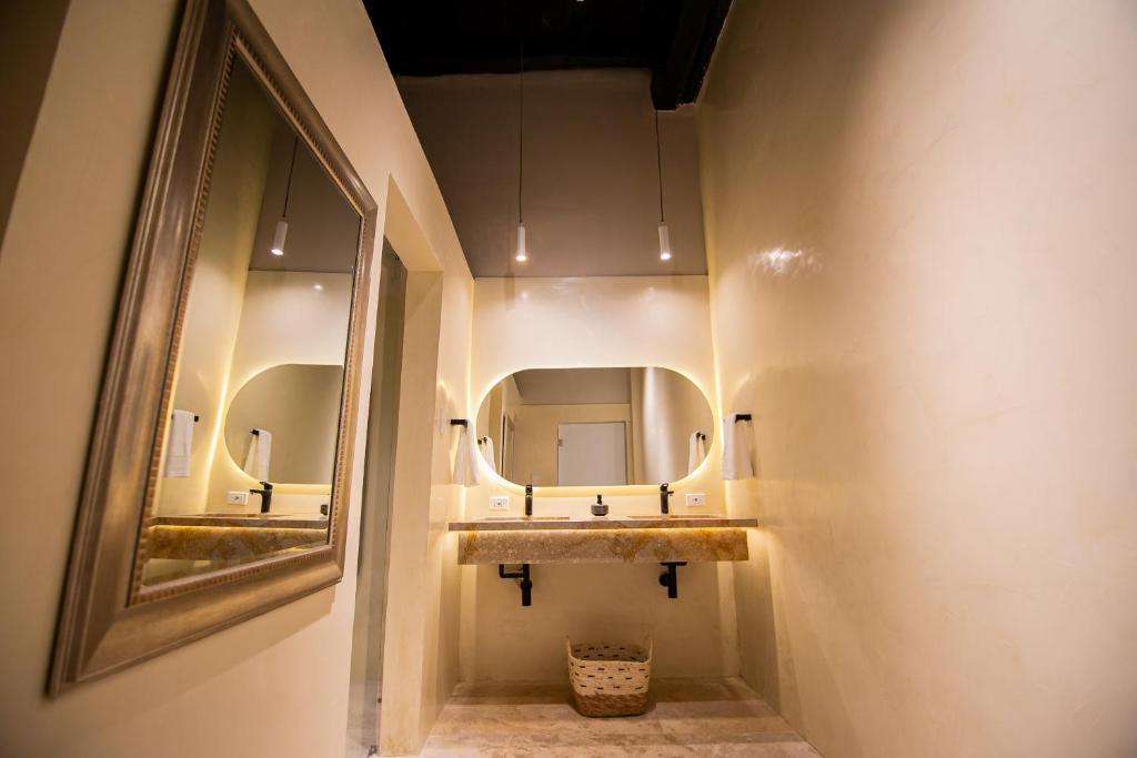 Koupelna v ubytování Scalea Di Mare Hotel