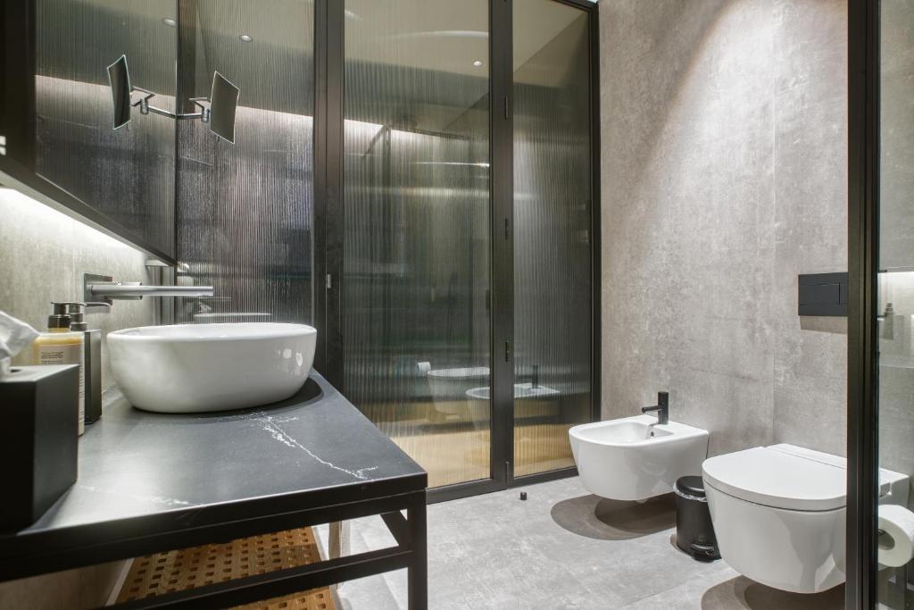 Palatial Suites - 12