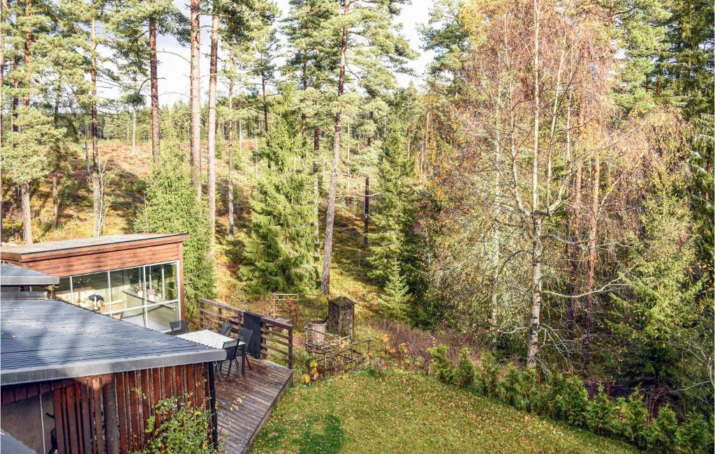 Beautiful Home In Tidaholm With Sauna