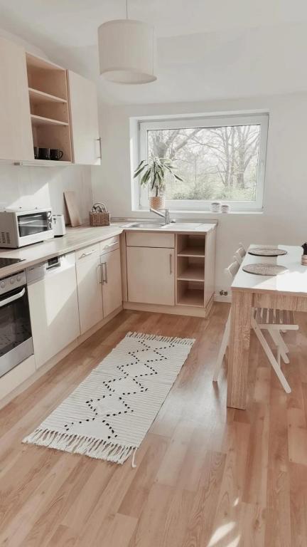 Monteurwohnung in Wesermarsch, Küche, Einzelbetten, Stedinger Landhotel - Apartment