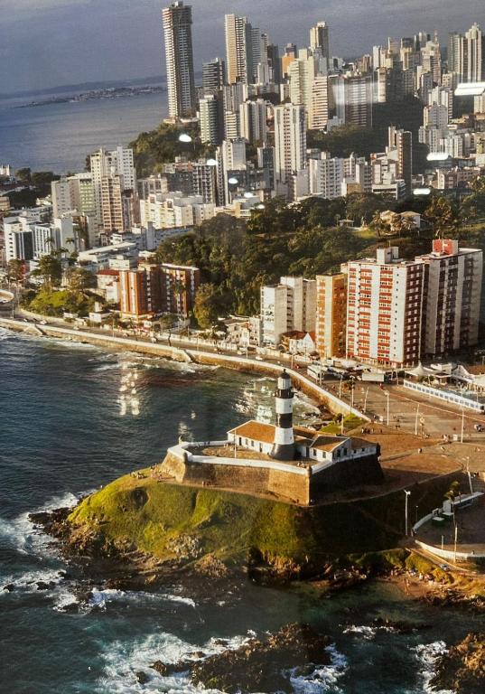 Apartamento Pôr do Sol Farol da Barra AC