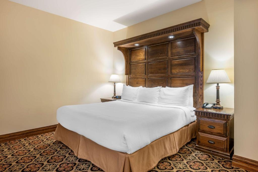 Best Western Premier Mariemont Inn photo