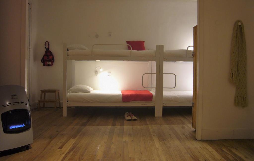 Posteľ alebo postele v izbe v ubytovaní Slow City Hostel Pontevedra