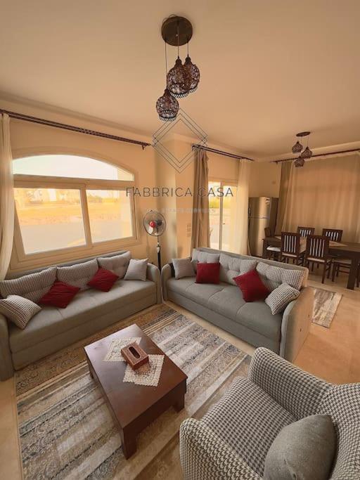 Posezení v ubytování Astonishing Twin Villa in O-C