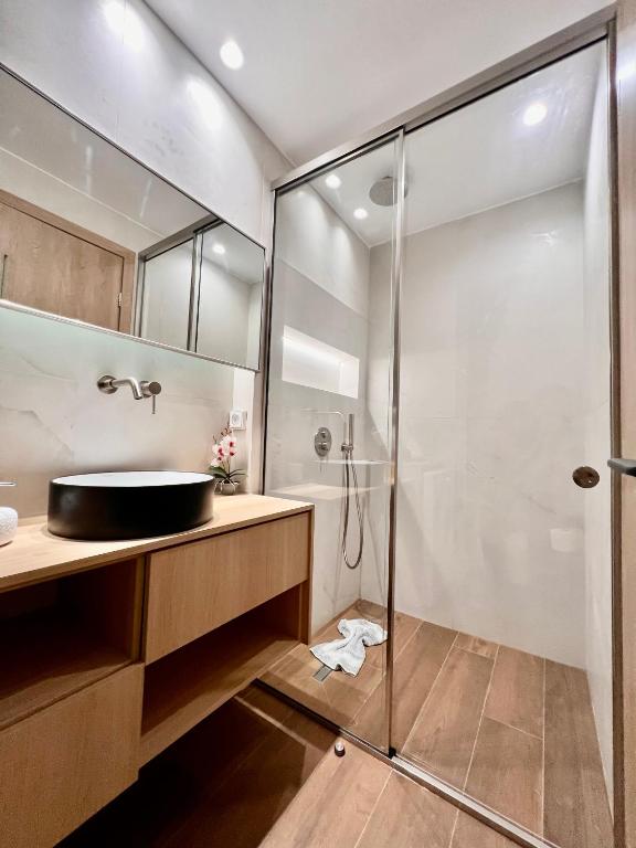 Central Studio Semi-basement - 14