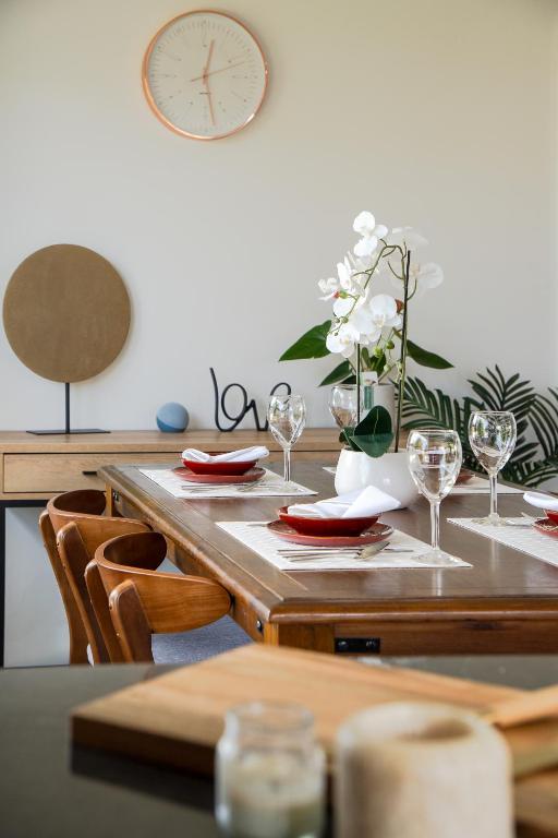 Family Home with Spa, Office and BBQ - Resim 2