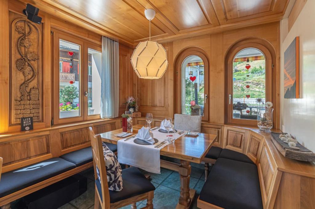Posezení v ubytování Kulinarik & Geniesser Hôtel STRAUSS