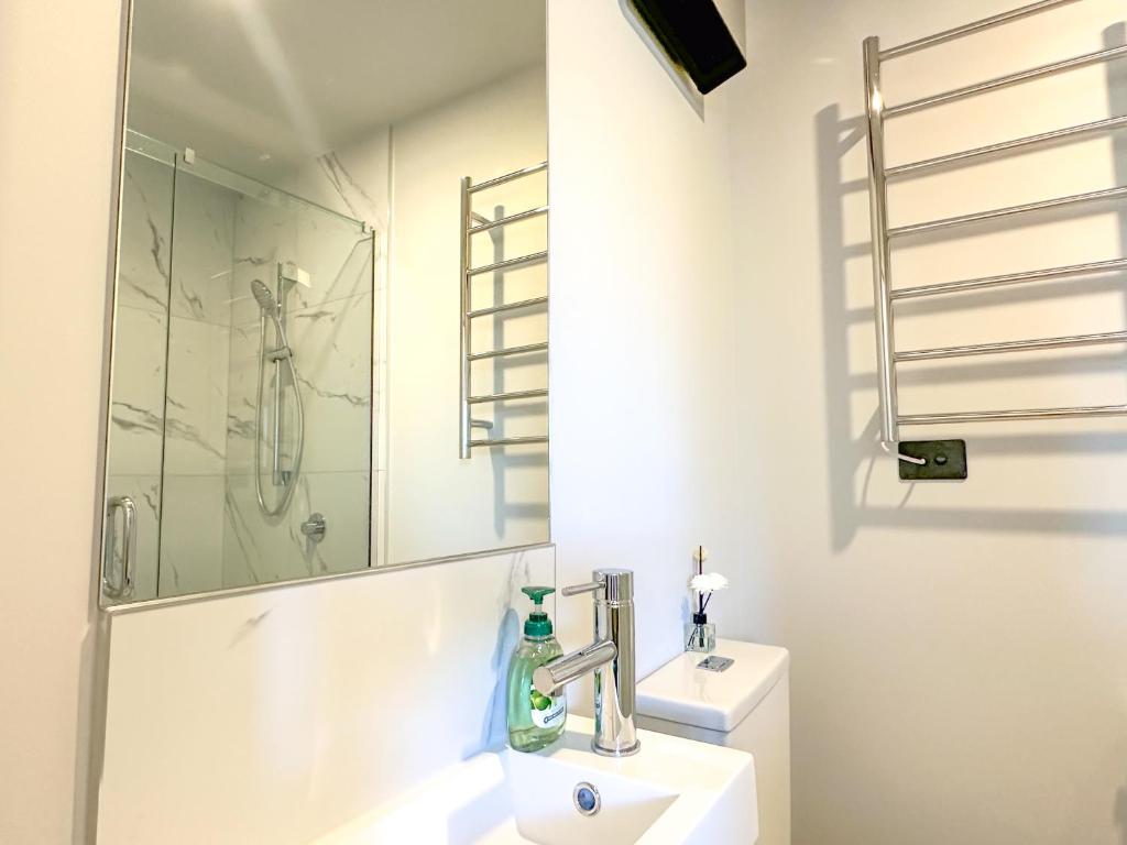 Graceful Stay 3BR beside UC - Resim 8