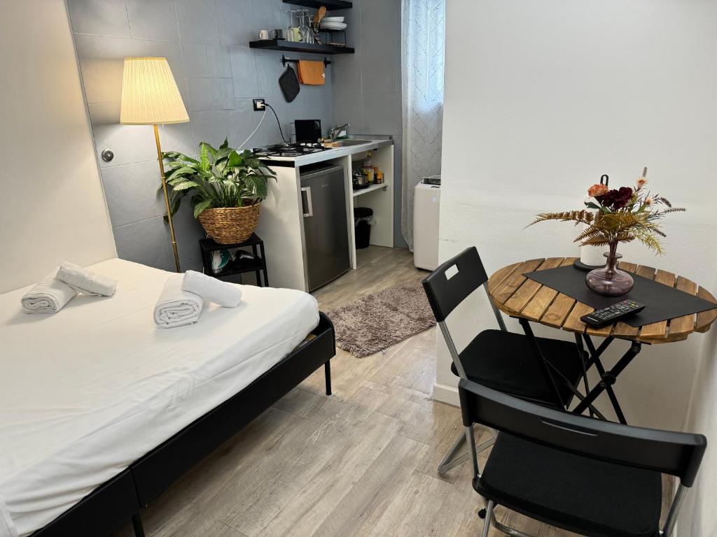 SorinaHome Vatican Studio