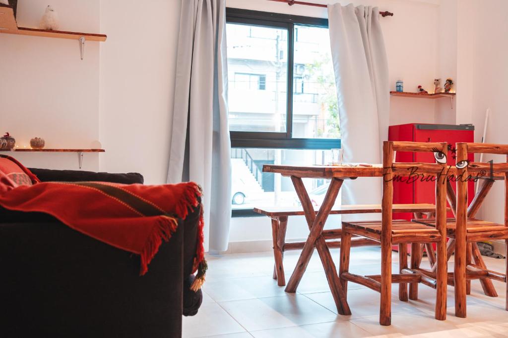 Posezení v ubytování EmBruHadas Yellow