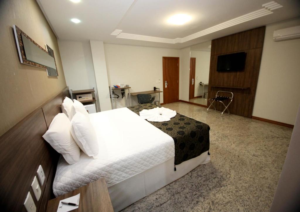  Mavil Plaza Hotel