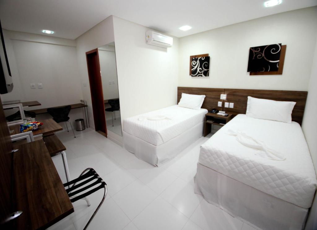  Mavil Plaza Hotel