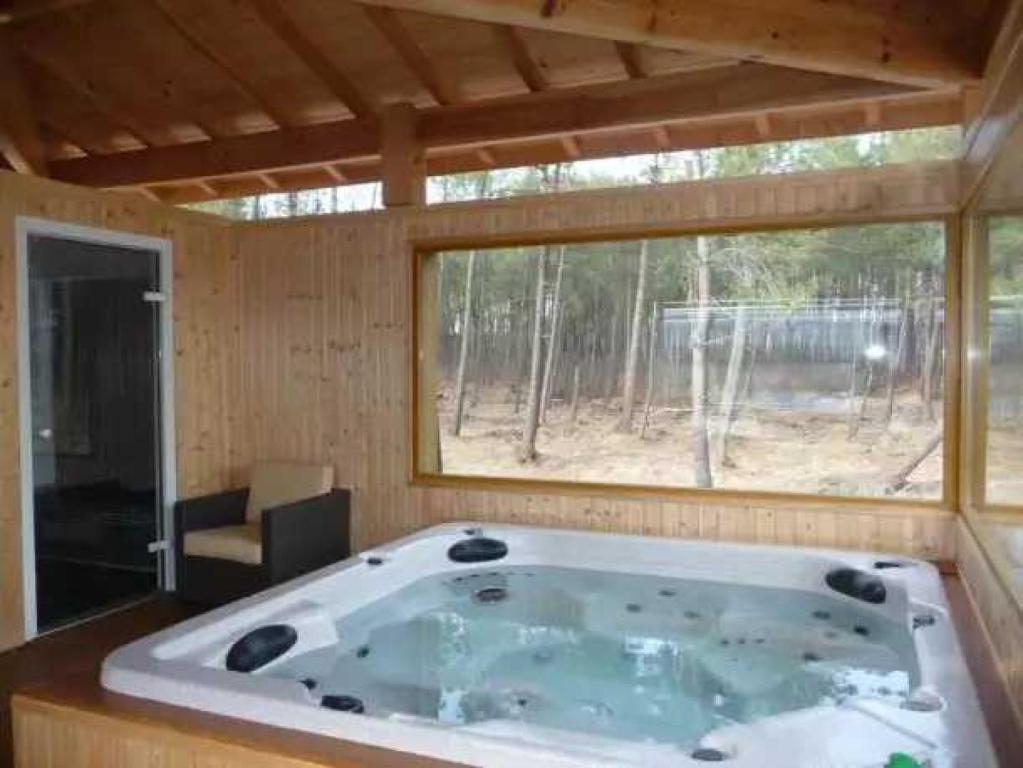 Fotografie z fotogalerie ubytování Camping 4 étoiles - Piscine - eebe0d v destinaci Saint-Michel-Escalus
