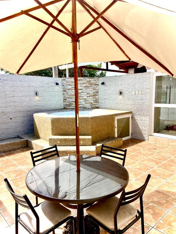 Patio nebo venkovní prostory v ubytování Zurisadai
