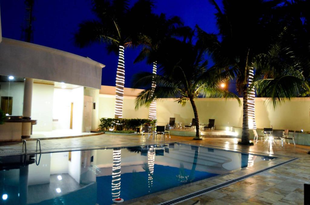  Mavil Plaza Hotel