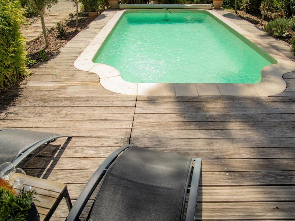 Basen w obiekcie Villa Martinet lub w pobliżu