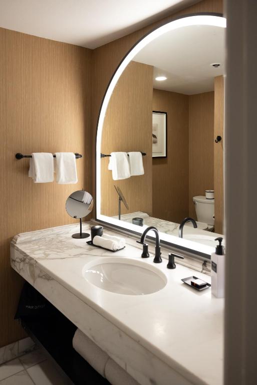 Omni Las Colinas Hotel - Chambre Double De Luxe Avec Deux Lits Doubles