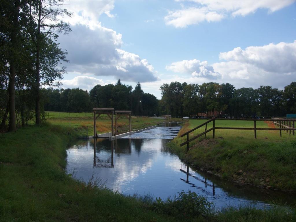 Příroda nedaleko luxury tent