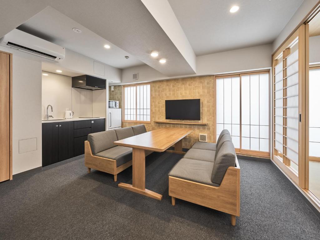 Kuchyň nebo kuchyňský kout v ubytování MIMARU Tokyo Kinshicho