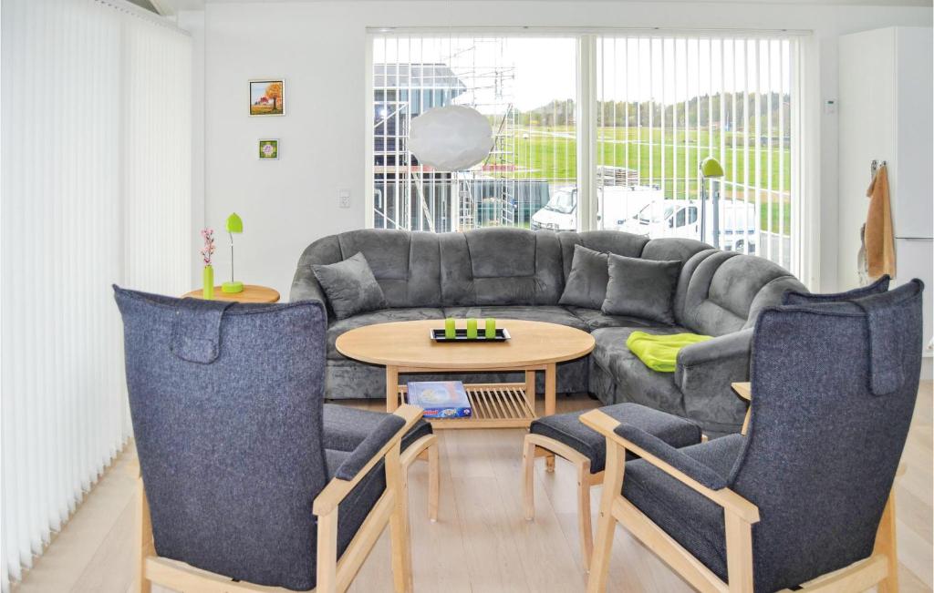 Posezení v ubytování Holiday Home Frederikshavn 41