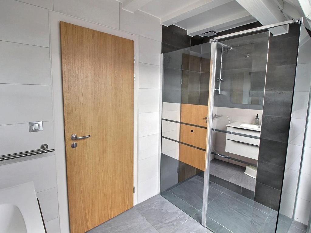 Maison spacieuse à Colmar, 5 chambres, terrasse, WiFi, parking gratuit – photo 21
