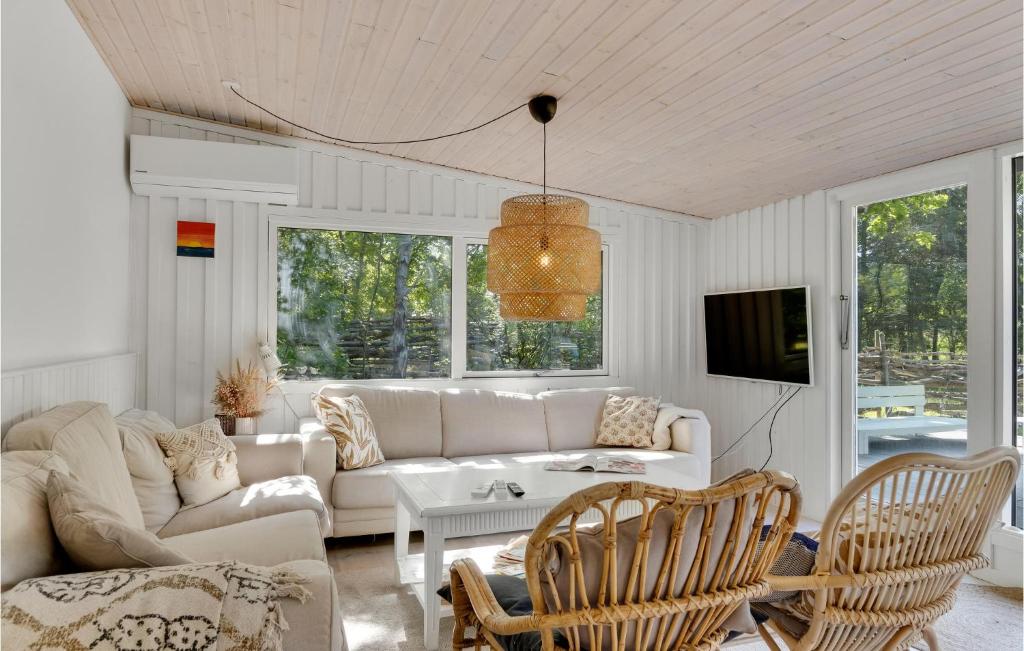 Χώρος καθιστικού στο Gorgeous Home In Højby With Wifi