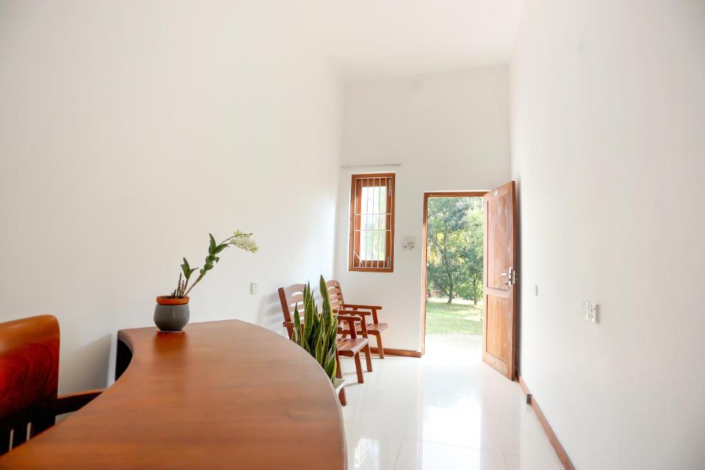 Posezení v ubytování Urban Garden Vacation Rental