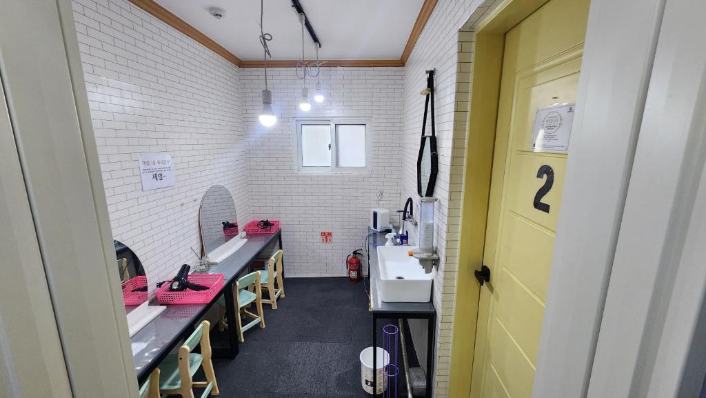 Daejeon Guesthouse Sky Garden - Lit Simple Dans La Salle De Dortoir Des Femmes