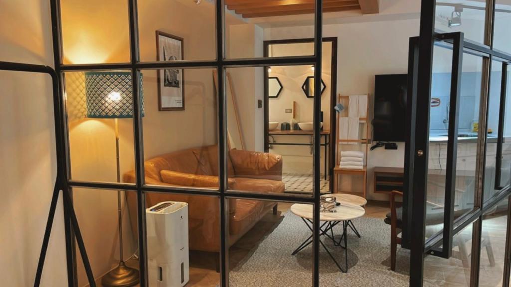 Postel nebo postele na pokoji v ubytování Chill Roof Hotel