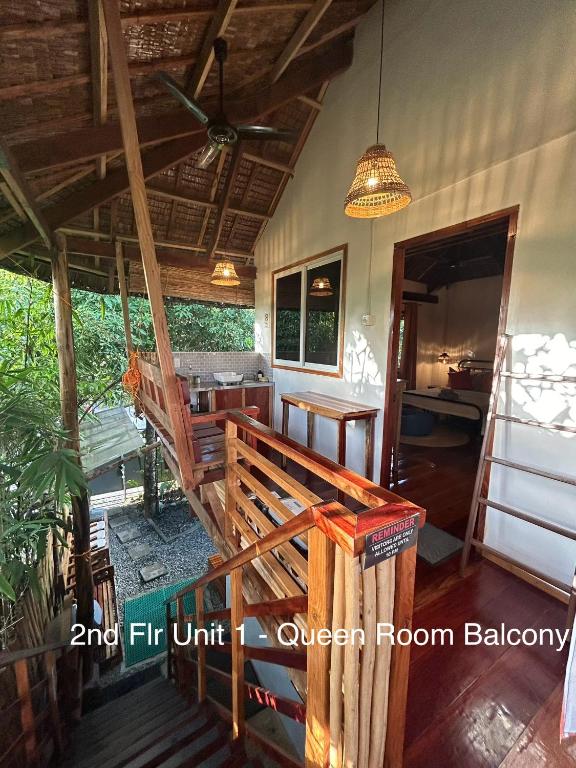 Rõdu või terrass majutusasutuses Wayans Siargao Homestay