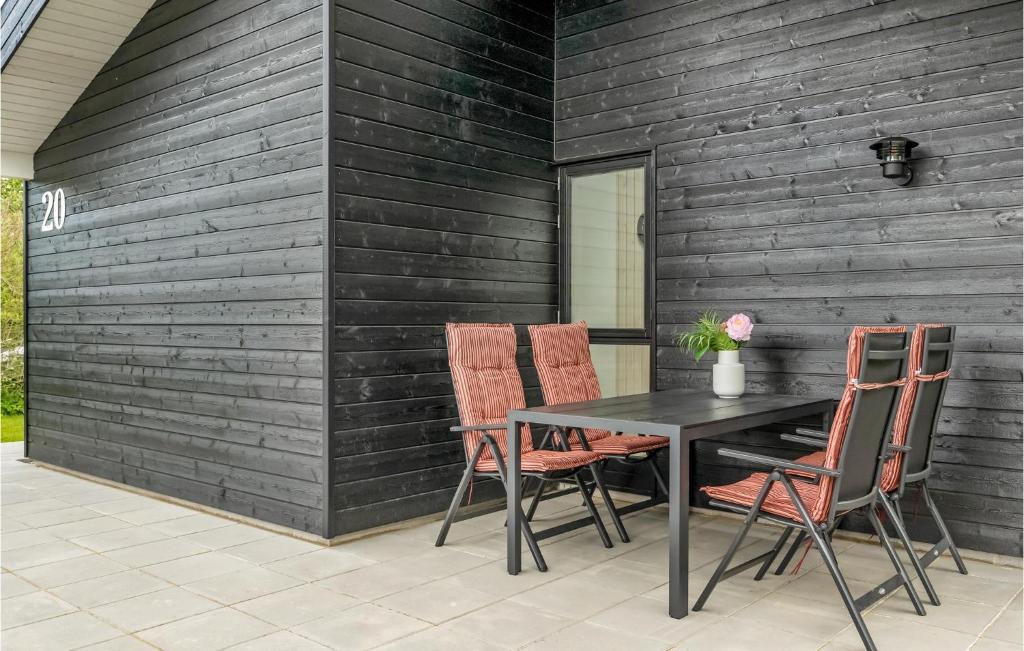 Patio nebo venkovní prostory v ubytování Lovely Home In Frederiksværk With Wifi