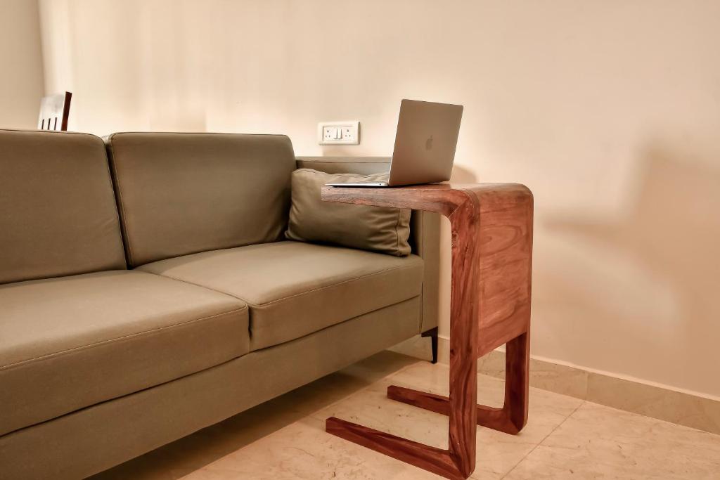 Posezení v ubytování Ega Orchid, Luxury Apartment in Brookefield