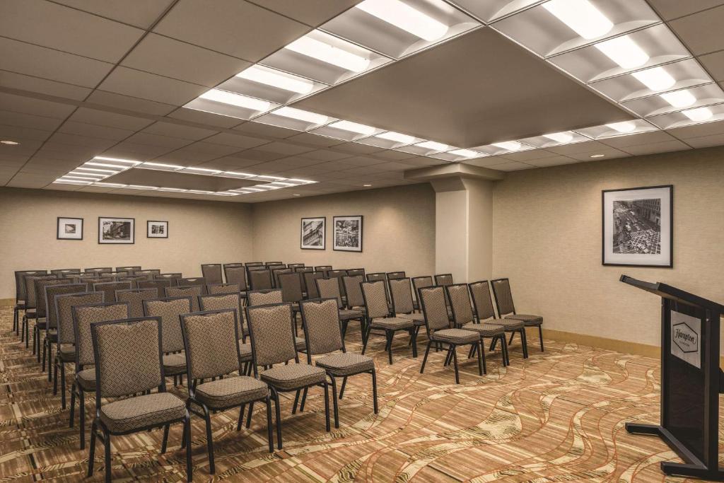 Konferenční prostory v ubytování Hampton Inn New York - LaGuardia Airport