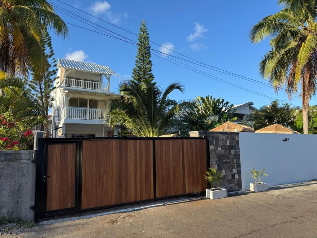 Blue Paradise Villa & Apartments - 17