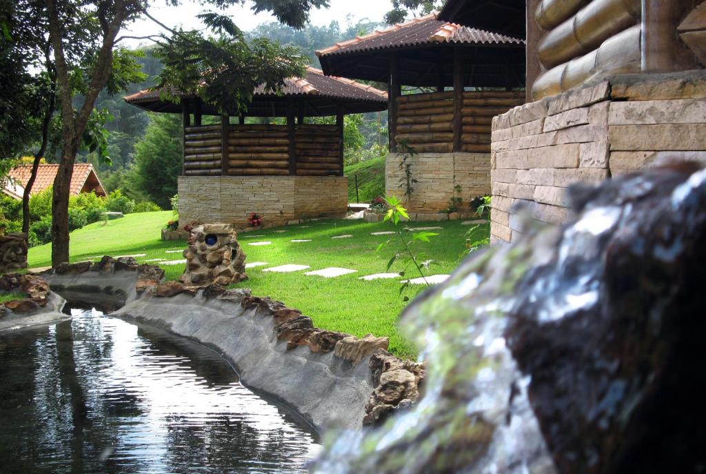  Bosque dos Beija-Flores Pousada e Spa