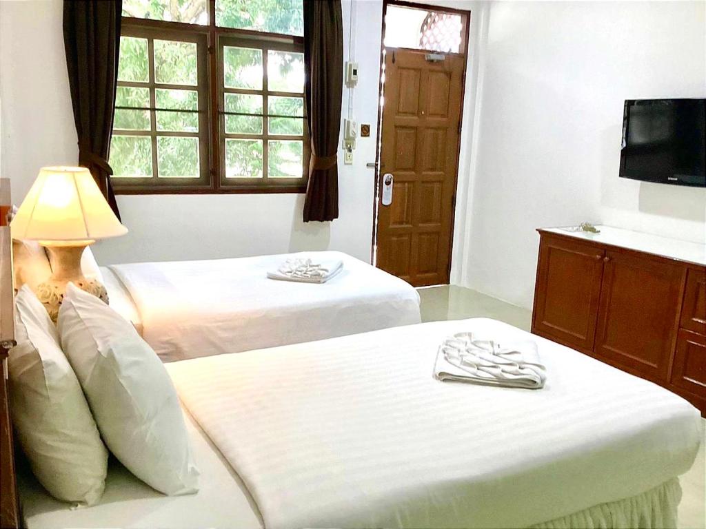 
Superior Twin Room with Garden View
