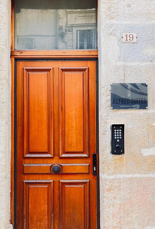 Alfred Suites - Appart's Hôtel - Dijon - Centre Historique - Resim 34