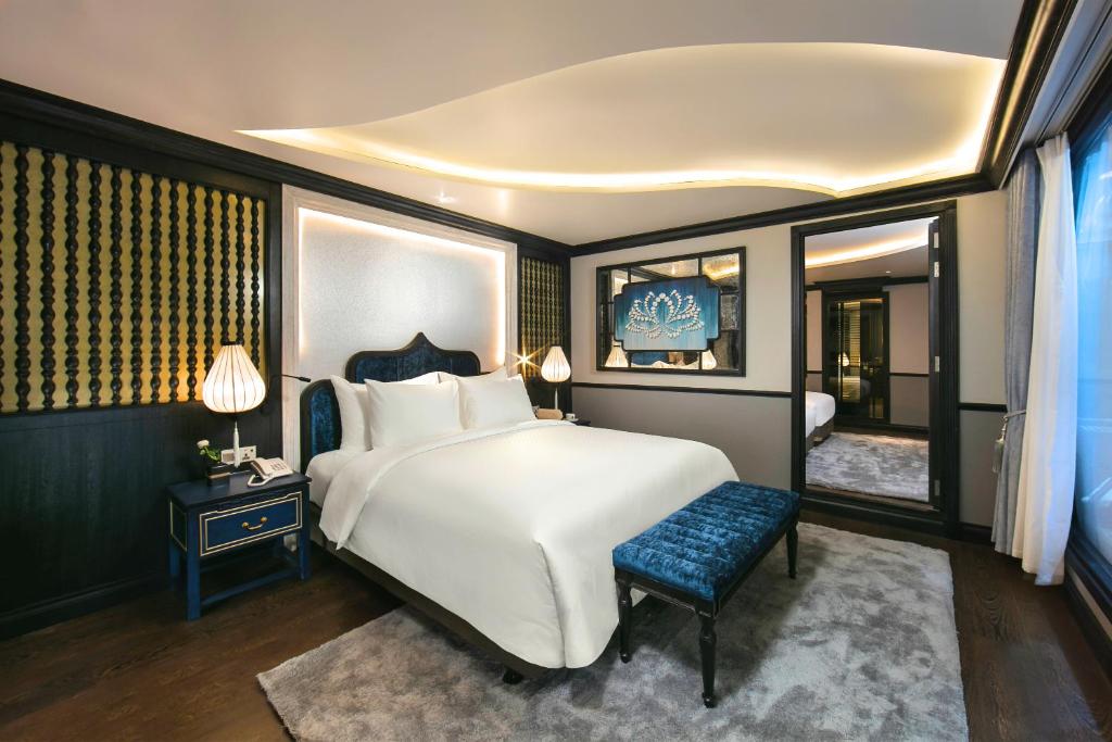 Le Journey Luxury Cruise - 13