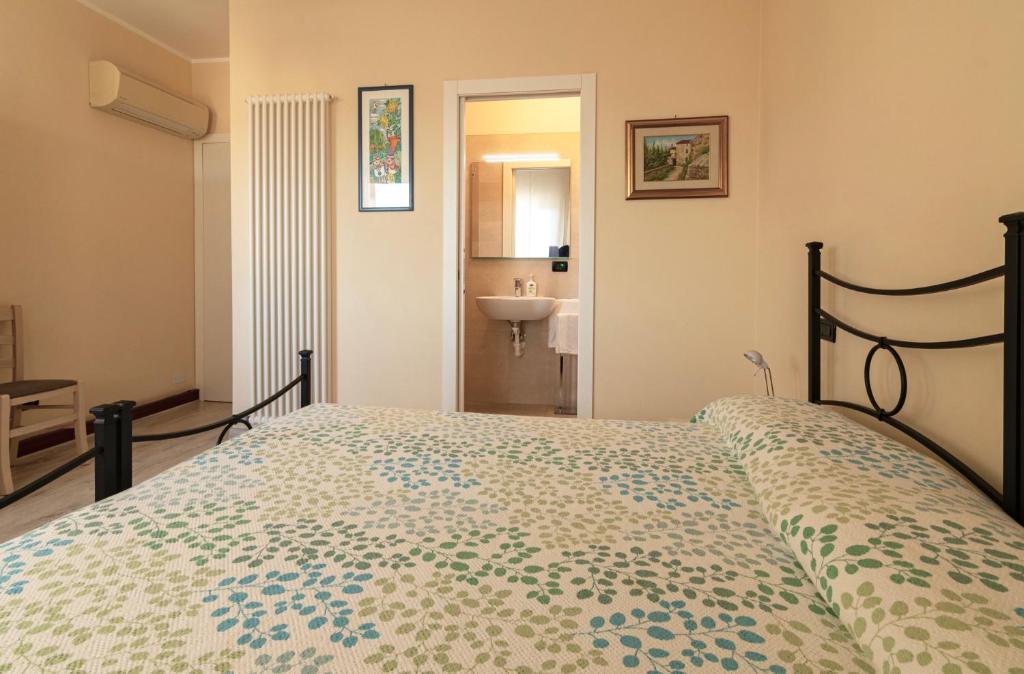 B&B Villa Lattes - Double Or Twin Room