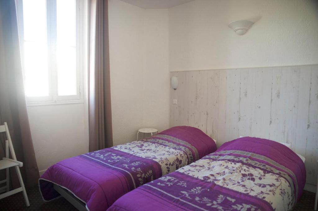 Nouvel Hotel - Twin Room