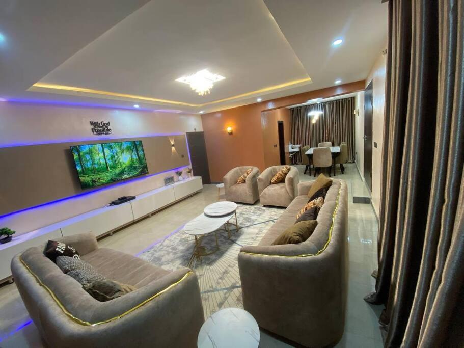 Μια τηλεόραση ή/και κέντρο ψυχαγωγίας στο cozy Haven