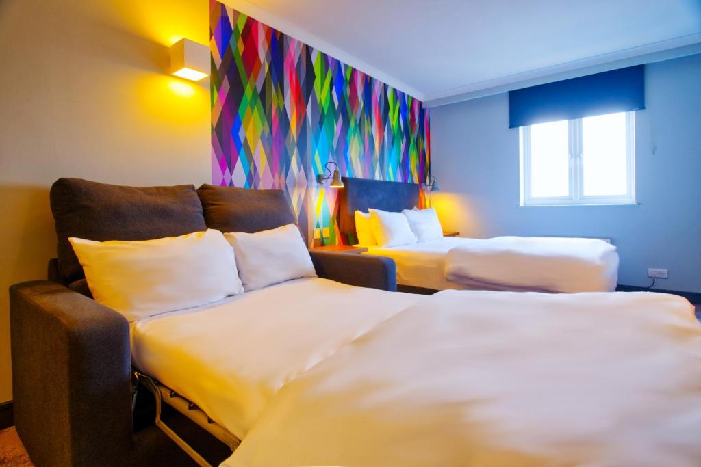 Village Hotel Manchester Hyde - Family Room