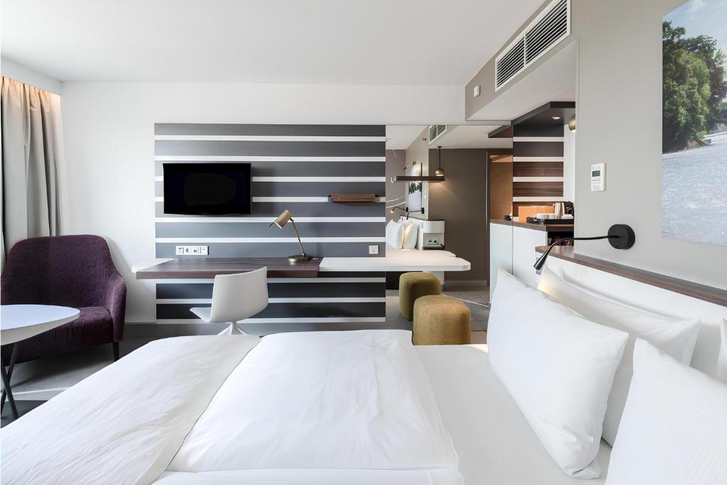 Holiday Inn Munich City Centre, an IHG Hotel - Sala De Reina Premium Con Vista A La Ciudad