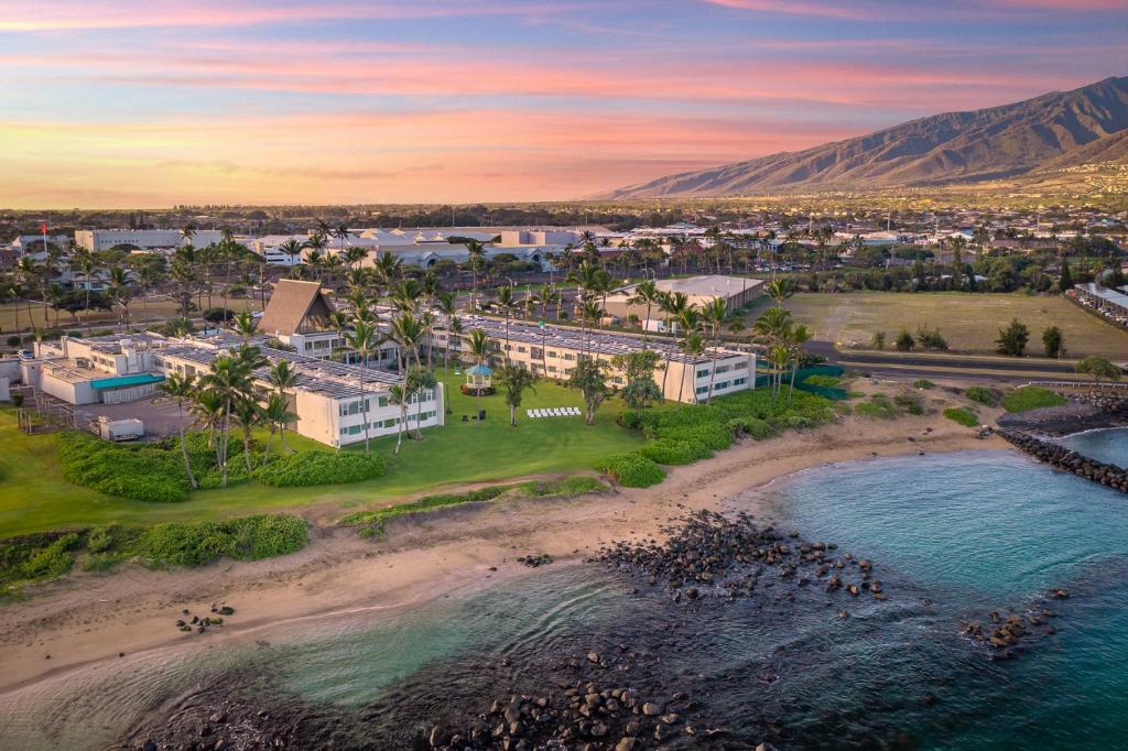 Maui Beach Hotel photo
