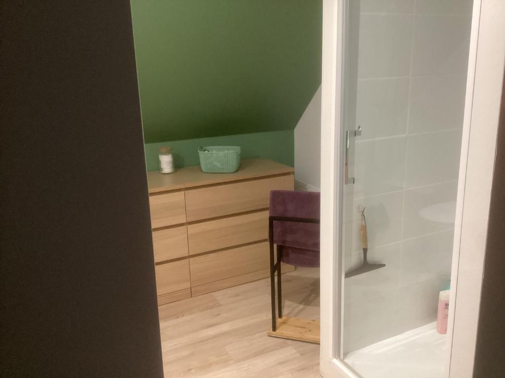 Koupelna v ubytování Chambre d hôtes chez Carol et Patrick
