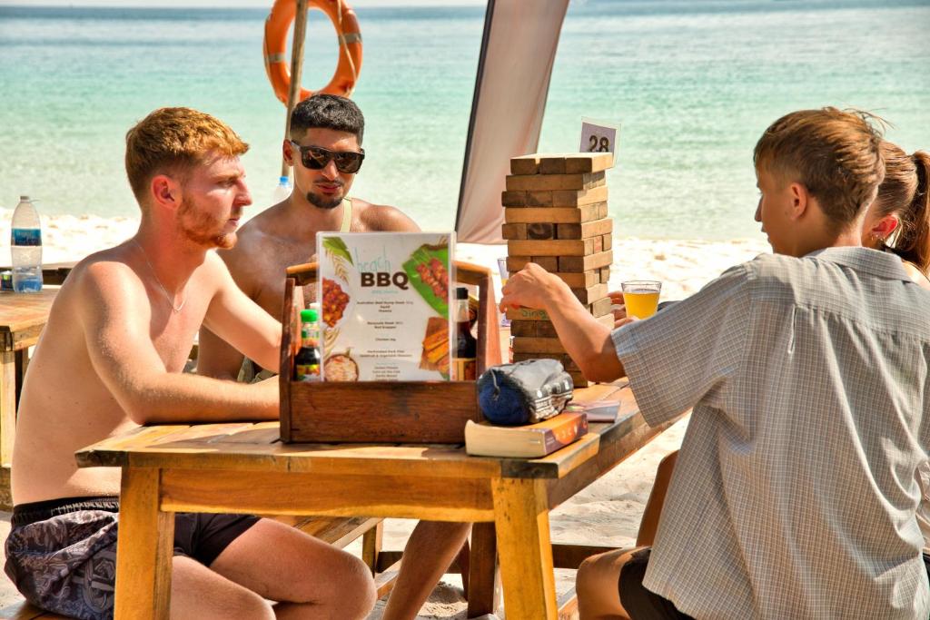 Hosté ubytování Mad Monkey Koh Rong