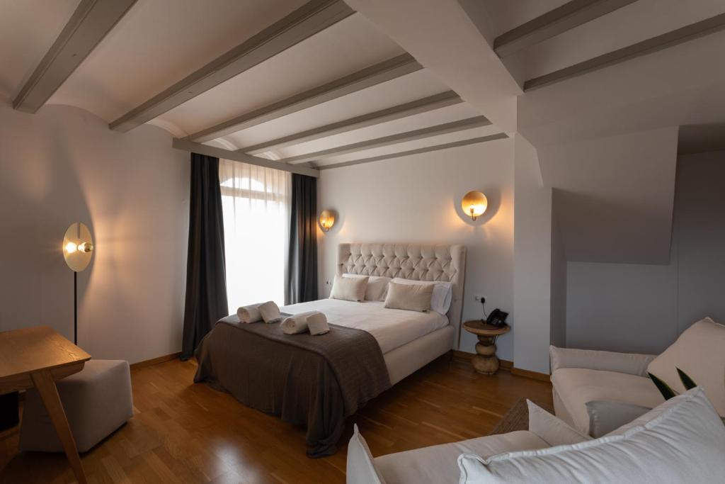Hotel Palacio Barón de Andilla - 套房