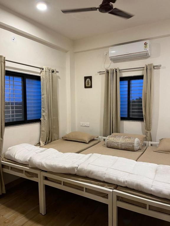 JAY SHANKAR Homestay - Double Room With Private Bathroom