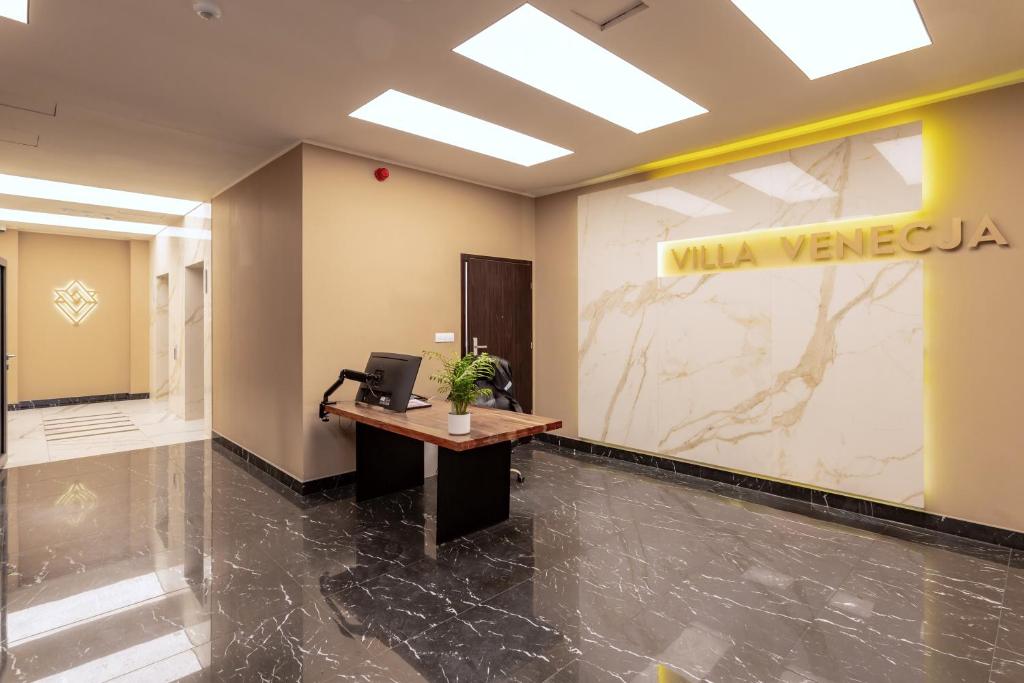 Villa Wenecja by Fred&Moris Apartments - 11